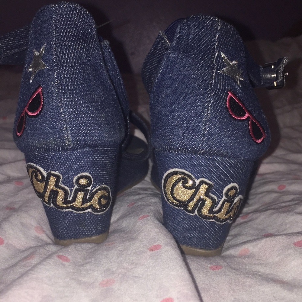 High heels - Picture 2 of 4